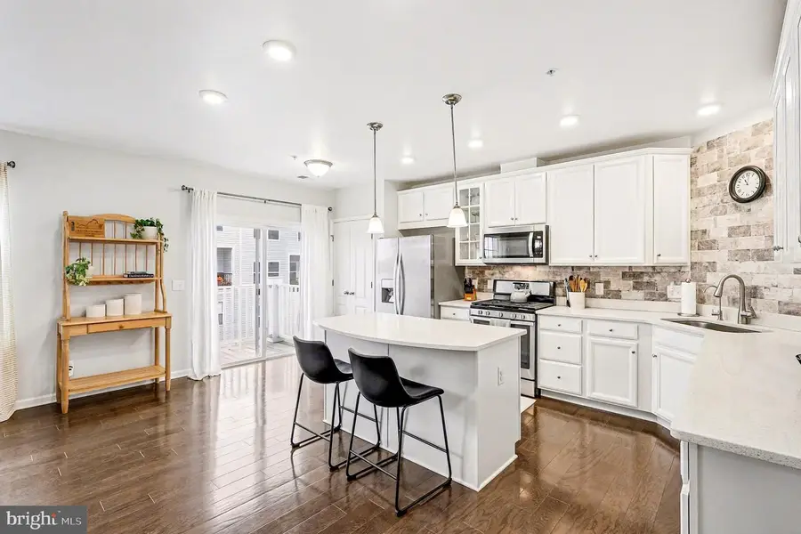 16884 Porters Inn Dr, Dumfries, VA 22026 - Image #3