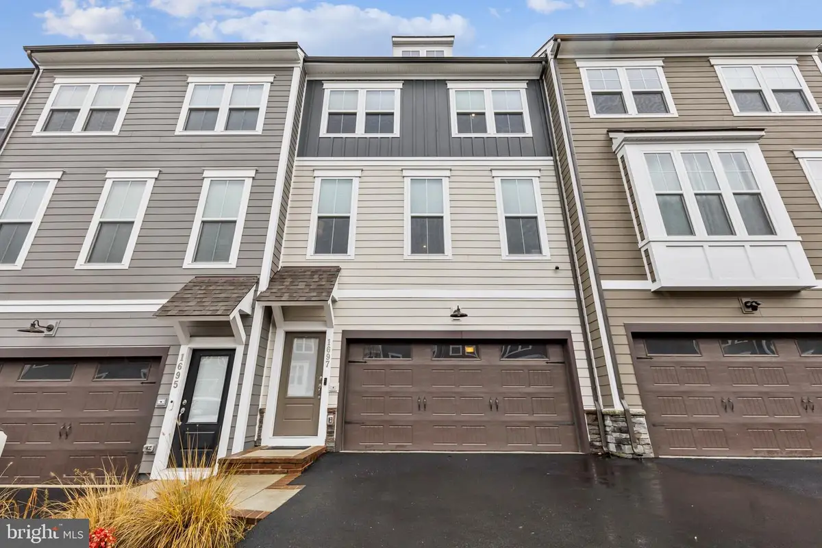 1697 Beech Leaf St, Dumfries, VA 22026 - Image #1