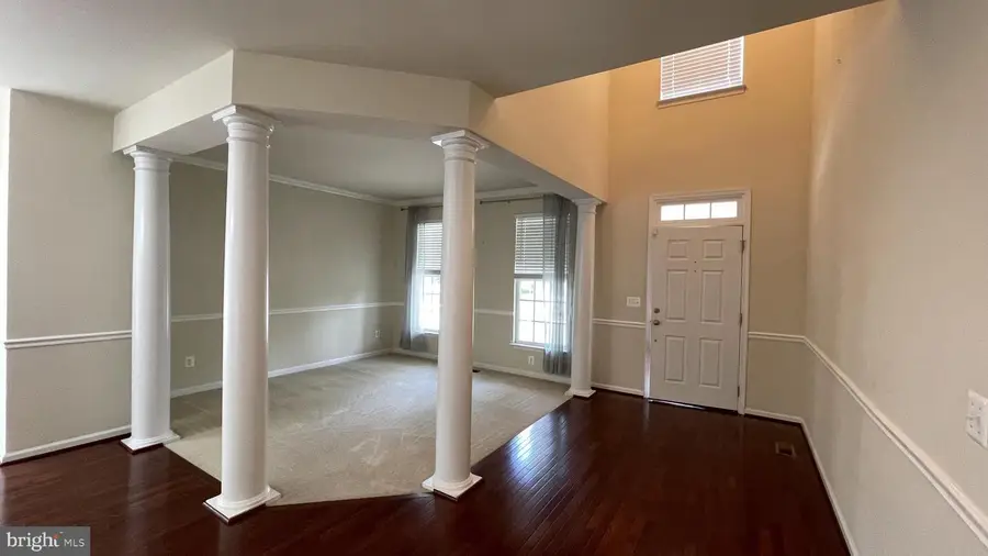 12437 Pfitzner Ct, Woodbridge, VA 22192 - Image #2