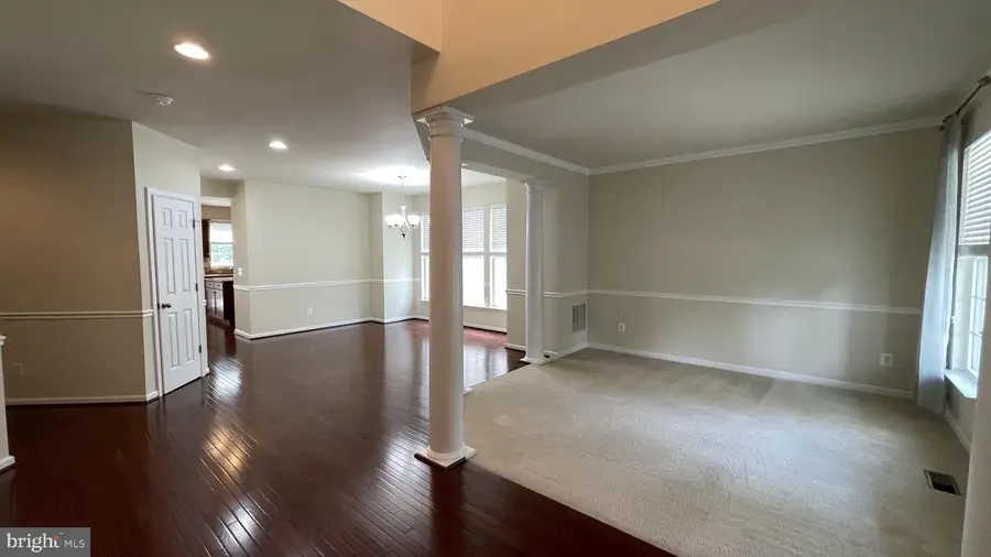 12437 Pfitzner Ct, Woodbridge, VA 22192 - Image #3