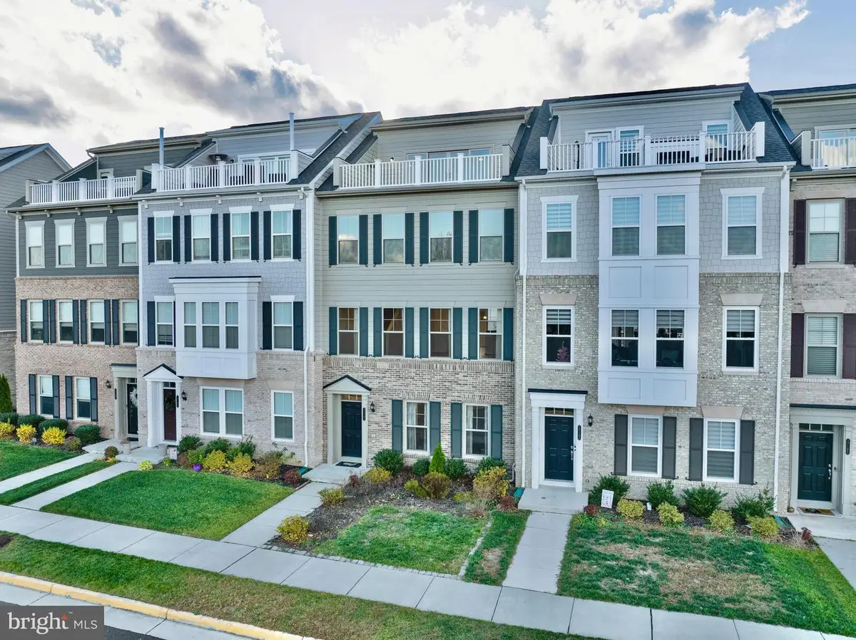 17161 Branched Oak Rd, Dumfries, VA 22026 - Image #1