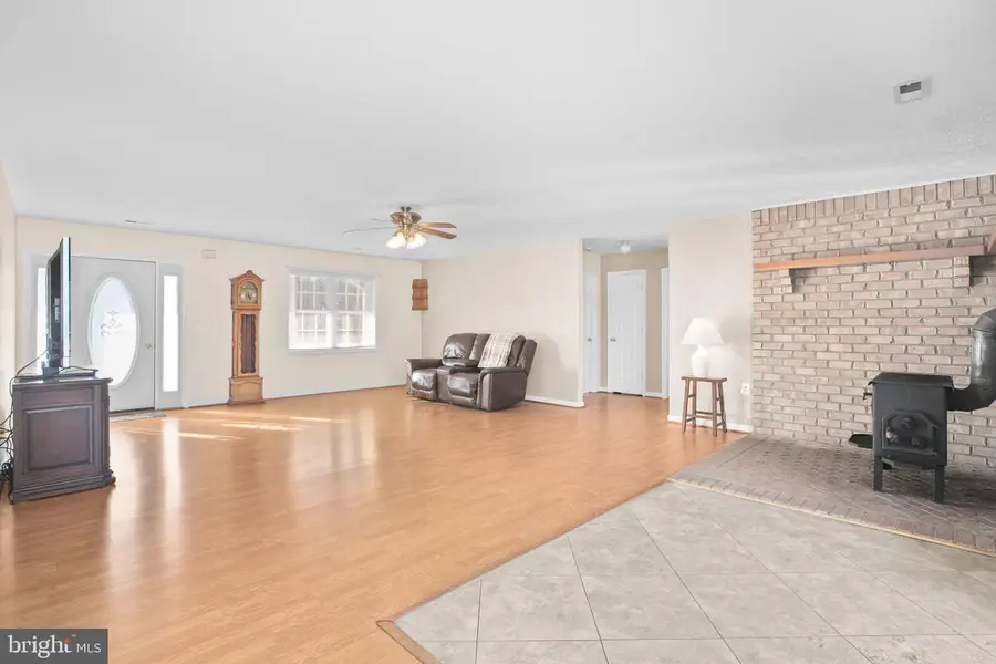 14671 Deepwood Ln, Nokesville, VA 20181 - Image #3