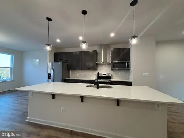 17952 Alicia Ave #1, DUMFRIES, VA 22026