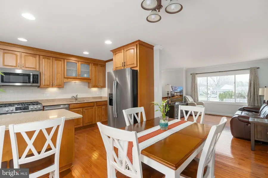 5710 Sailstone Ln, Woodbridge, VA 22193 - Image #2