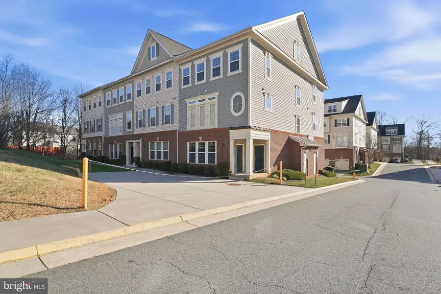 4936 Dane Ridge Cir, Woodbridge, VA 22193 - Image #2