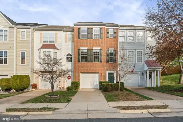 15615 Winding Creek Dr, DUMFRIES, VA 22025