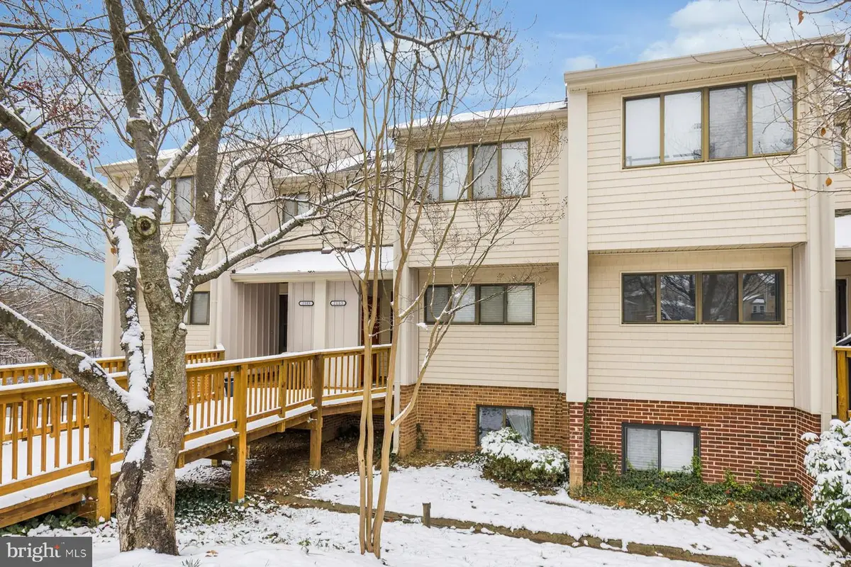 2105 Old Landing Way, Woodbridge, VA 22191 - Image #1