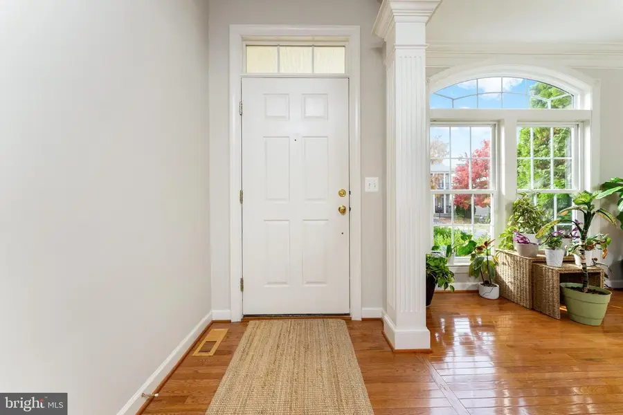 13836 Tarleton Ct, Gainesville, VA 20155 - Image #3