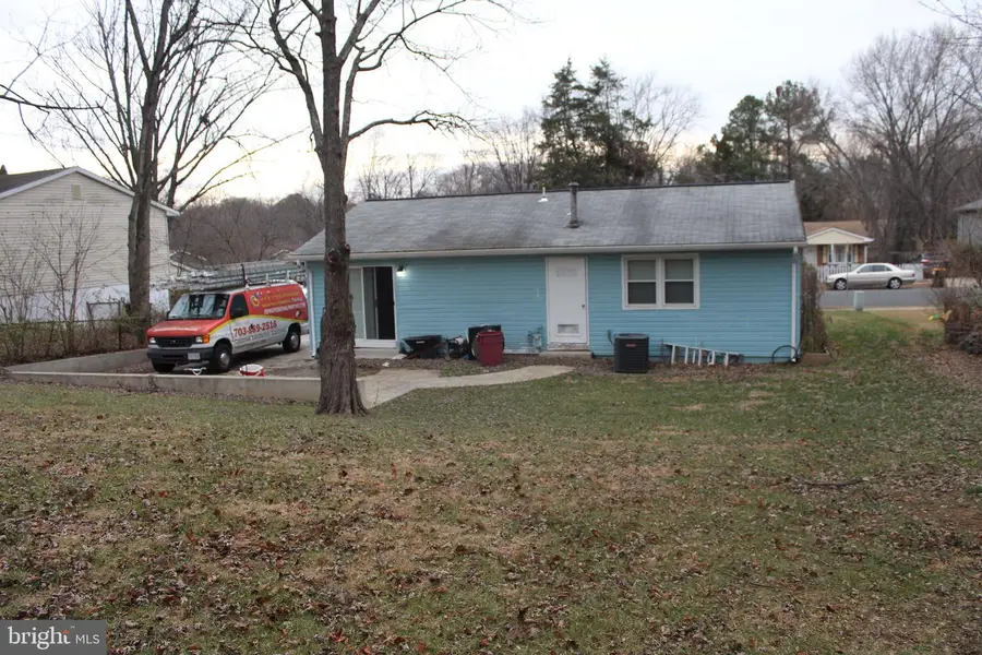 4611 Kenwood Dr, Woodbridge, VA 22193 - #2