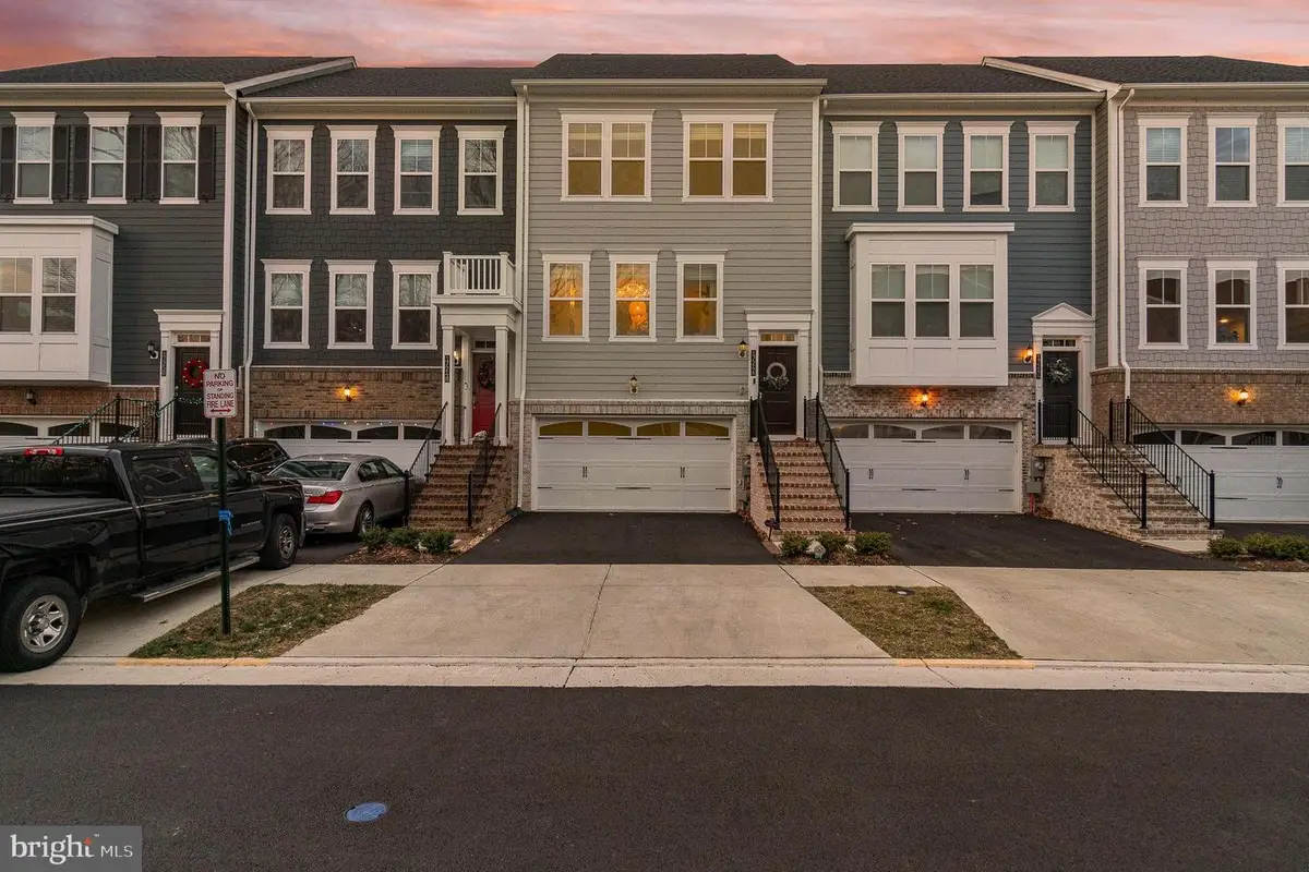 17246 Turnstone Dr, Dumfries, VA 22026 - Image #1