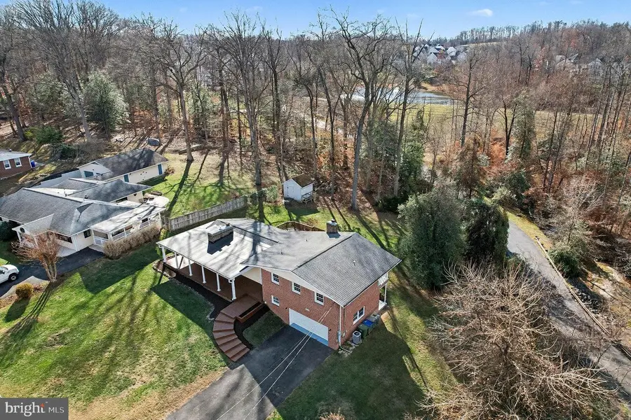 18316 Cabin Rd, Triangle, VA 22172 - Image #2