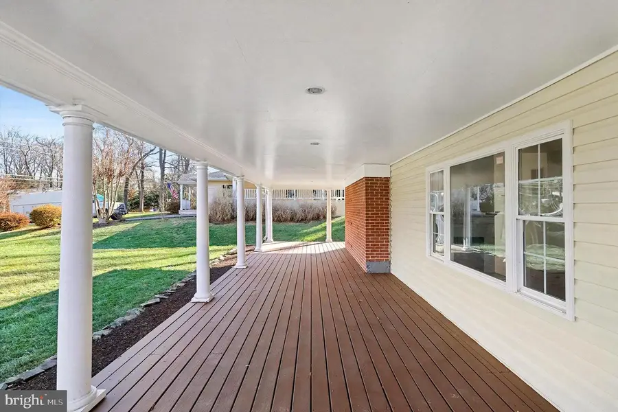 18316 Cabin Rd, Triangle, VA 22172 - Image #3