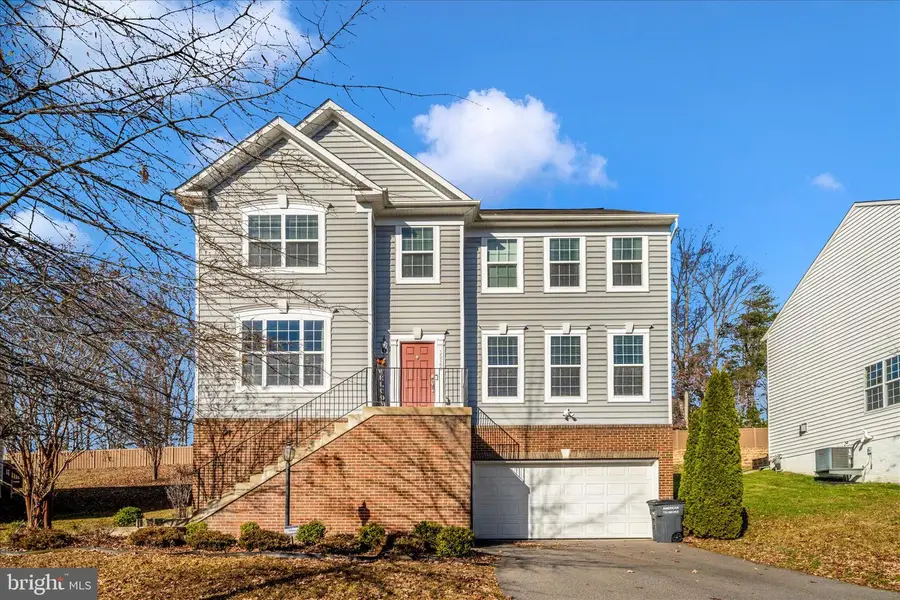 15845 Eagle Feather Dr, Woodbridge, VA 22191 - Image #2