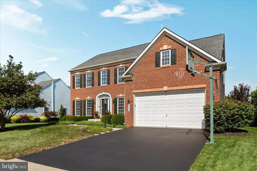 14227 Snickersville Dr, Gainesville, VA 20155 - Image #2