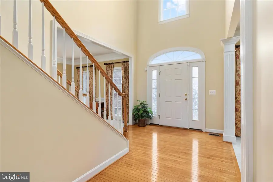 14227 Snickersville Dr, Gainesville, VA 20155 - Image #3