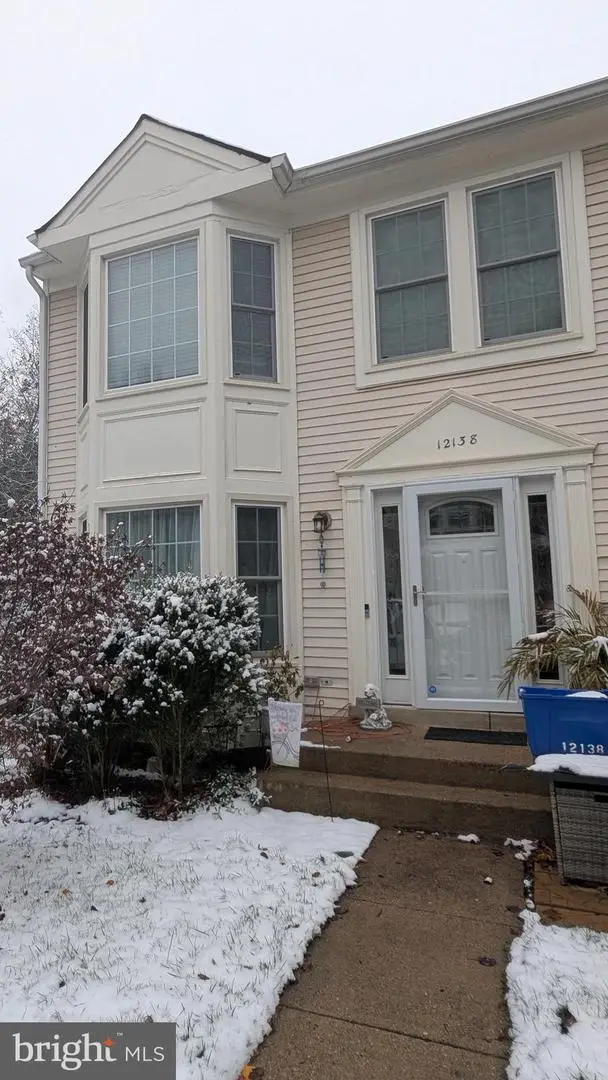 12138 Salemtown Dr, Woodbridge, VA 22192 - Image #1