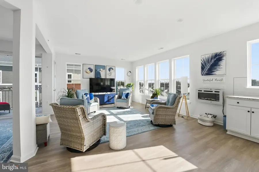 3720 Havertill Ln #407, Woodbridge, VA 22193 - Image #3