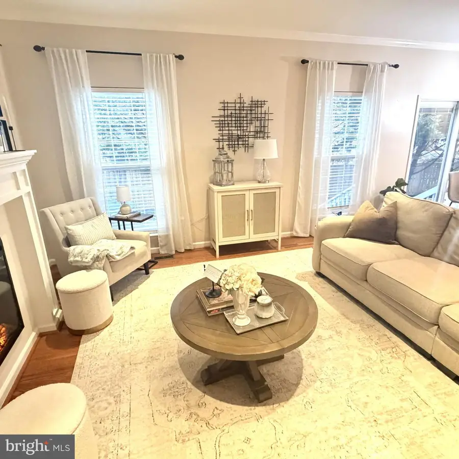 11998 Youngtree Ct, Bristow, VA 20136 - Image #2