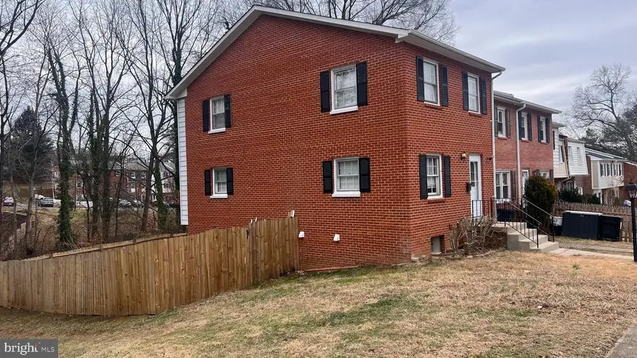 14389 Fontaine Ct, Woodbridge, VA 22193 - #2