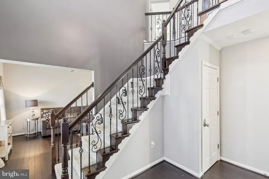 3204 Lost Pond Ct, Triangle, VA 22172 - #3