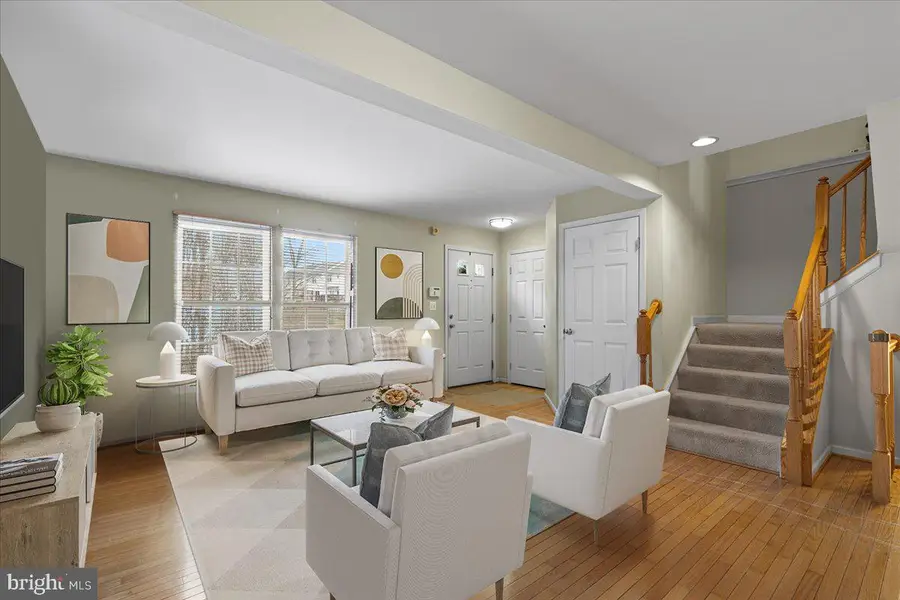 4934 Marshlake Ln, Dumfries, VA 22025 - Image #2