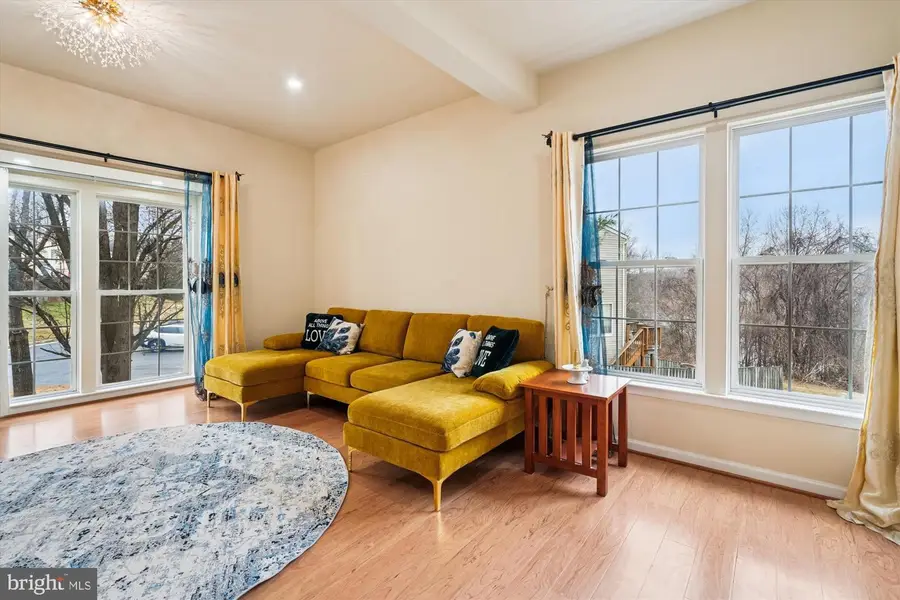 11741 Barrows Ln, Woodbridge, VA 22192 - #3