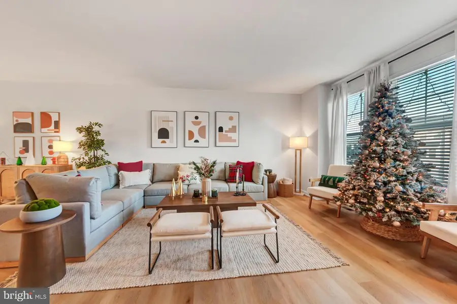 18307 Summit Pointe Dr, Triangle, VA 22172 - #3