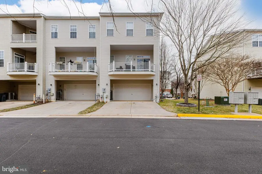15922 Greymill Manor Dr, Haymarket, VA 20169 - Image #3