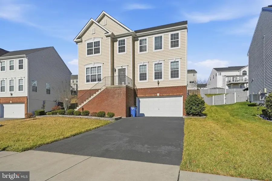 3012 Landing Eagle Ct, Woodbridge, VA 22191 - Image #2
