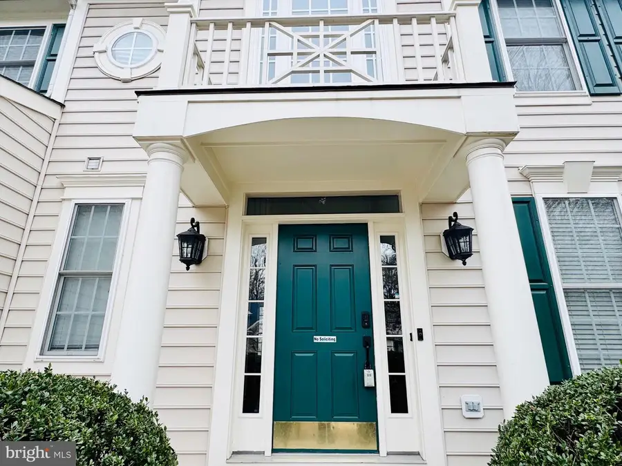 3197 Tulip Tree Pl, Dumfries, VA 22026 - Image #3