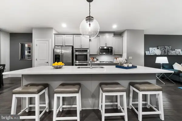 15309 Linville Creek Dr, HAYMARKET, VA 20169