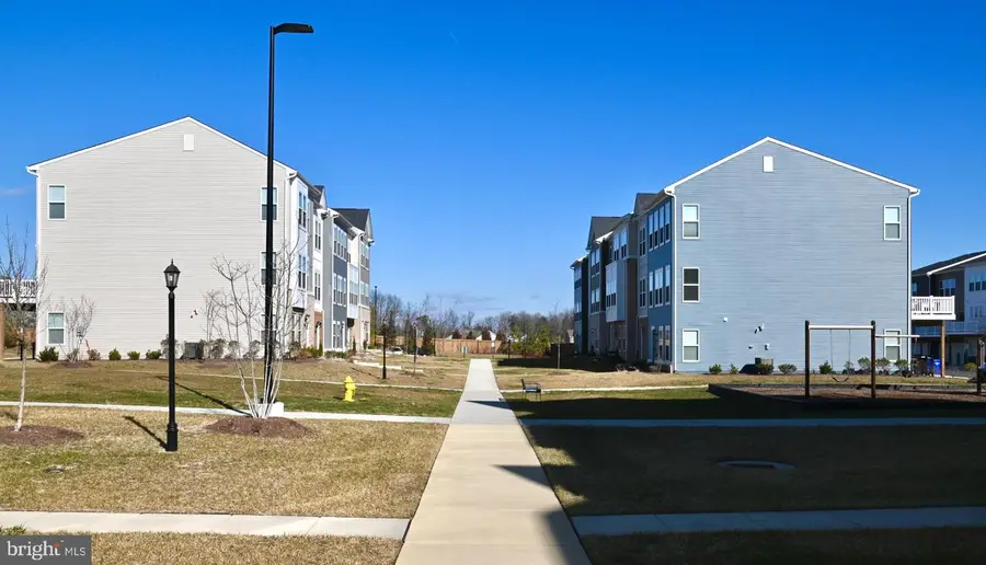 15099 Jaxton Square Ln, Haymarket, VA 20169 - Image #2