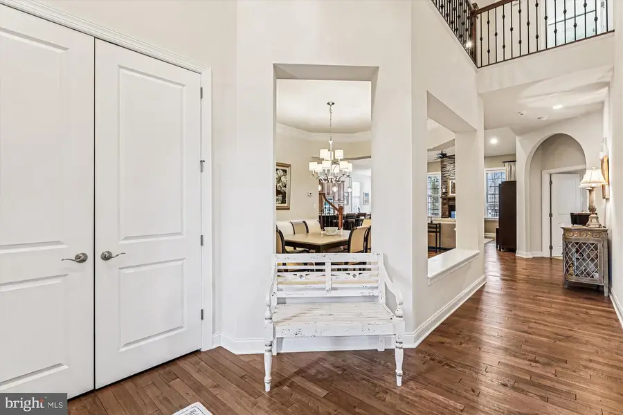 5934 Bowes Creek Pl, Gainesville, VA 20155 - Image #2