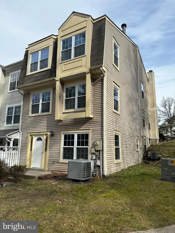 12183 Old Salem Ct, WOODBRIDGE, VA 22192