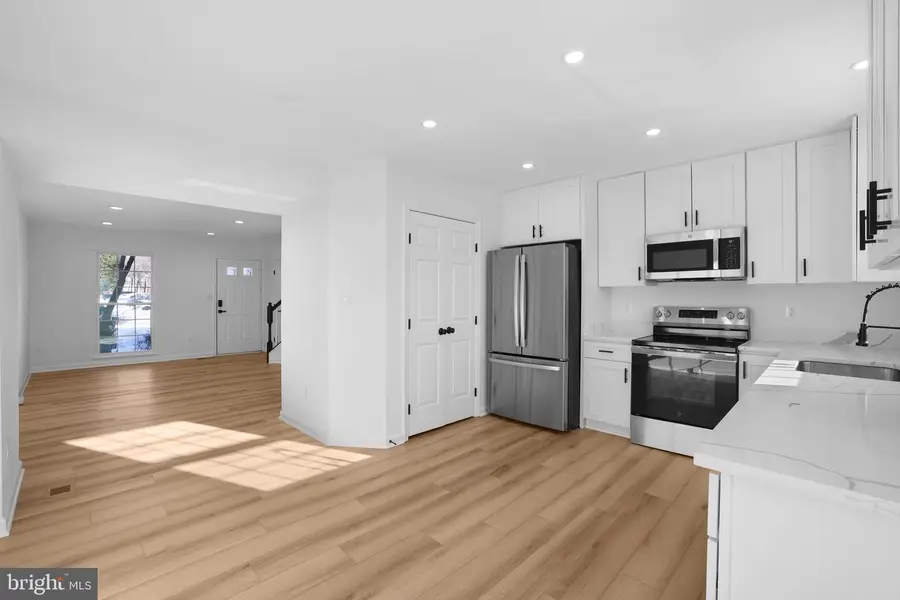 1742 Tiger Lily Cir, Woodbridge, VA 22192 - #2