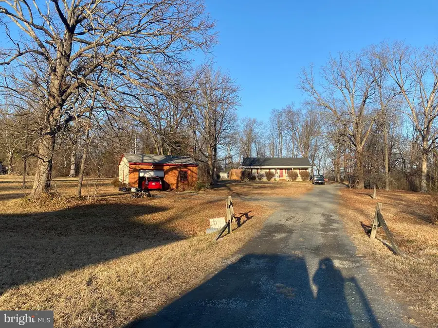 9319 Devlins Grove Pl, Bristow, VA 20136 - Image #2