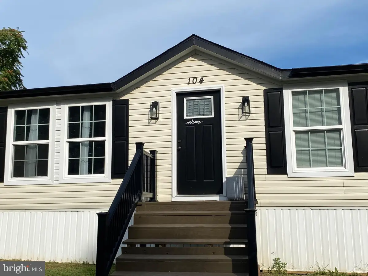 104 Prince Charles Ln, Dumfries, VA 22026 - Image #1