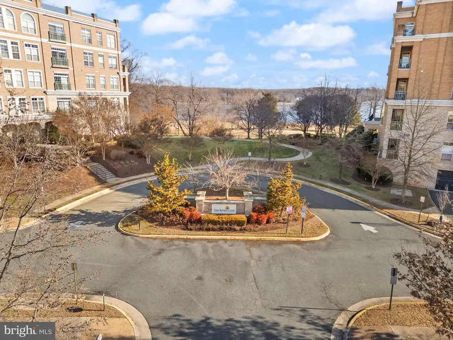 810 Belmont Bay Dr #201, Woodbridge, VA 22191 - Image #3