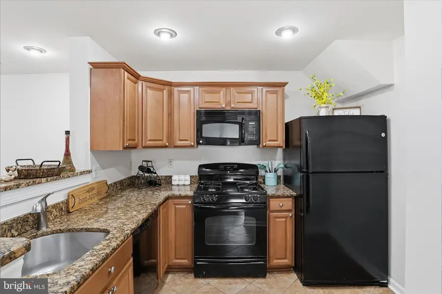 1067 Gardenview Loop #302, Woodbridge, VA 22191 - Image #3