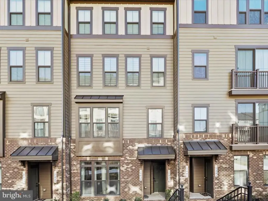 17437 Southern Shores Dr, Dumfries, VA 22026 - #2