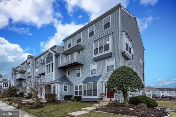 11712 Tolson Pl #304, WOODBRIDGE, VA 22192