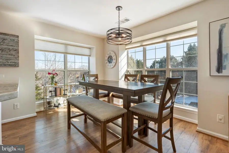 11712 Tolson Pl #304, Woodbridge, VA 22192 - #3