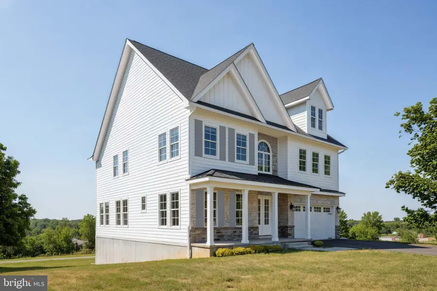 17979 Old Triangle Rd, Triangle, VA 22172 - Image #2