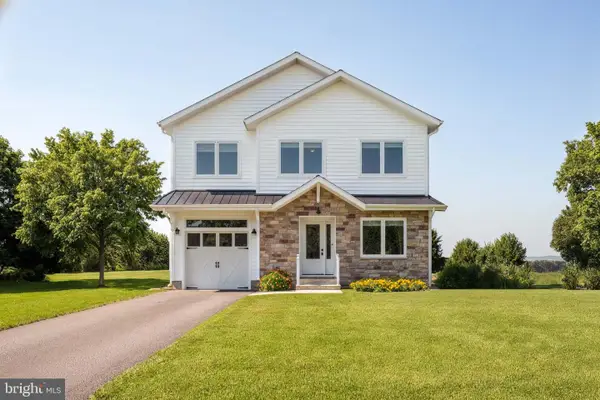 17997 Old Triangle Rd, TRIANGLE, VA 22172