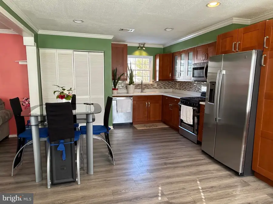 14314 Lindendale Rd, Woodbridge, VA 22193 - #3