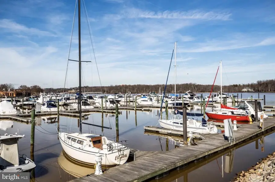 525 Belmont Bay Dr #303, Woodbridge, VA 22191 - Image #3