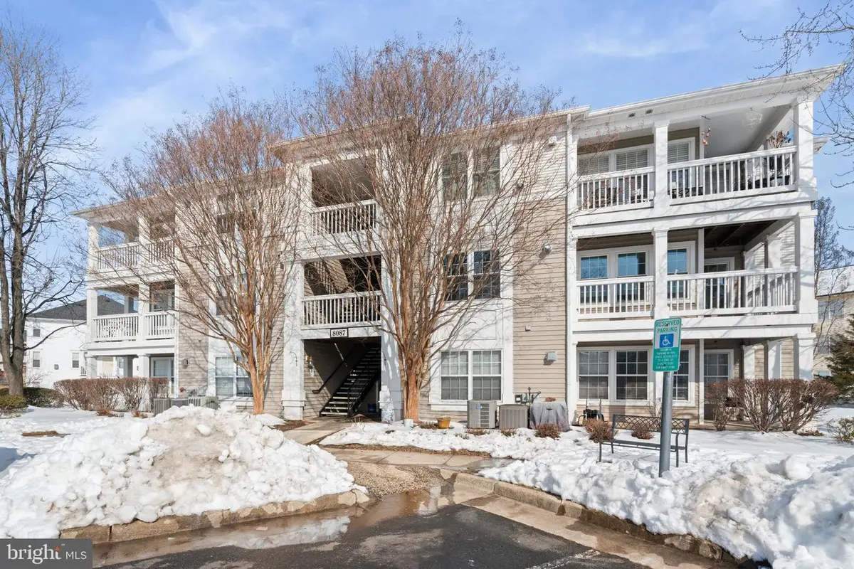 8087 Lacy Dr #204, Manassas, VA 20109 - Image #1