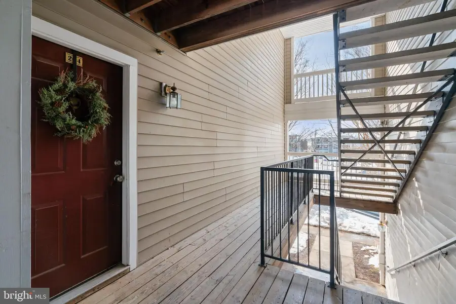 8087 Lacy Dr #204, Manassas, VA 20109 - Image #2