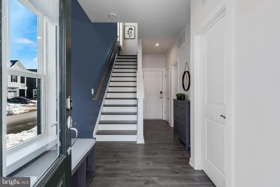 1701 Autumn Maple Leaf Dr, Dumfries, VA 22026 - Image #2