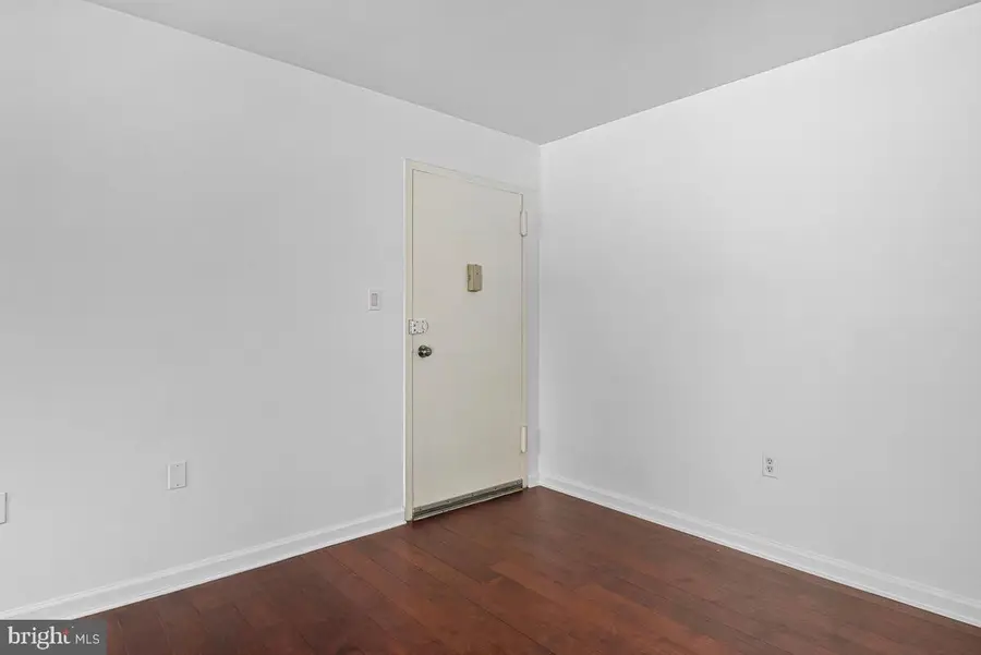 1604 Renate Dr #104, Woodbridge, VA 22192 - Image #3